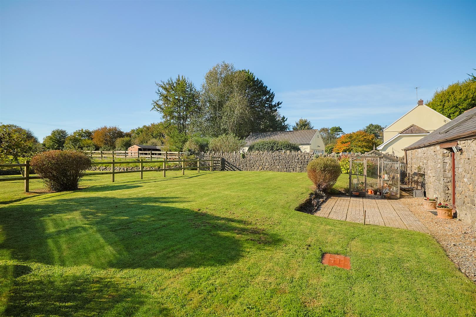 1 Little Highway Mews, Pennard Road, Pennard, Swansea, SA3 2AD